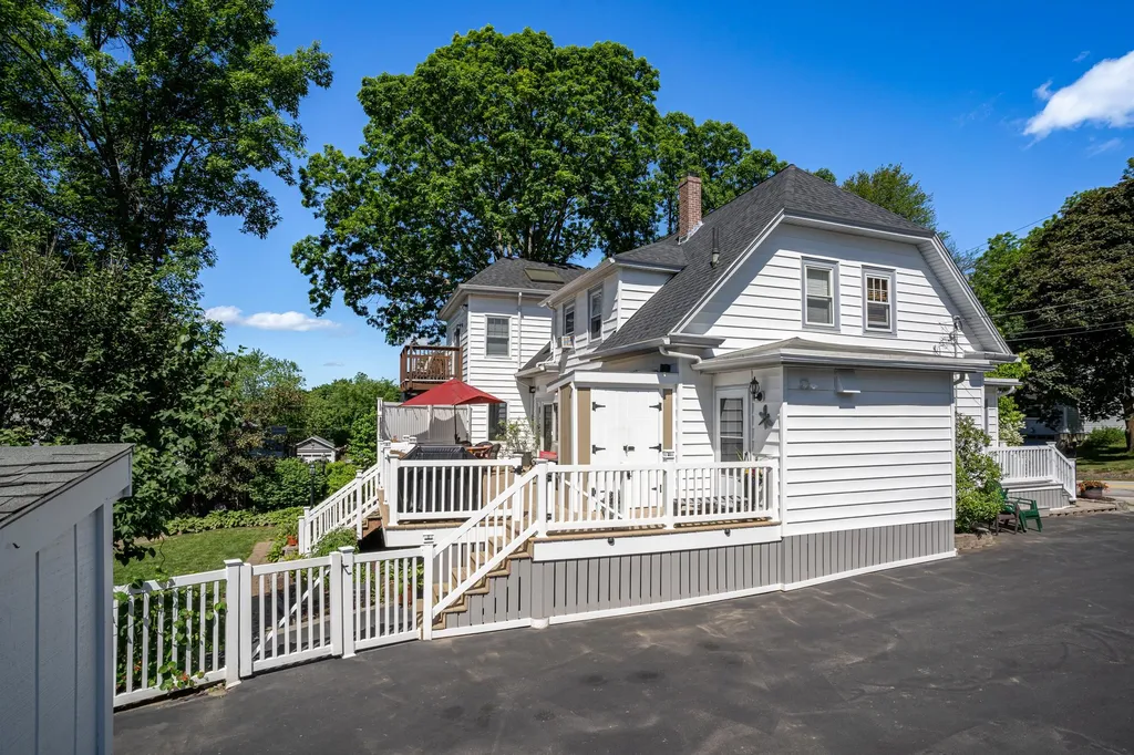 37 Oak Street Dover NH 03820