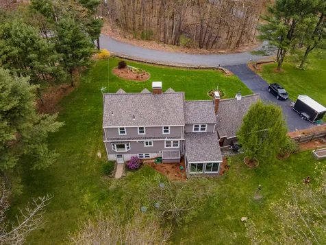 33 Fairway Drive Amherst NH 03031