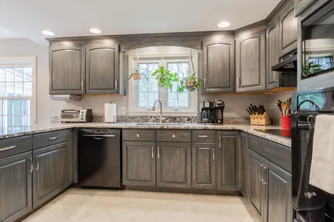 33 Fairway Drive Amherst NH 03031