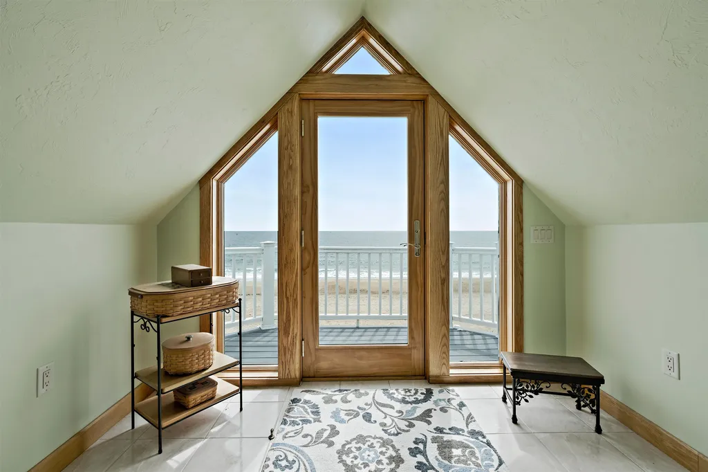 81 Ocean Drive Seabrook NH 03874