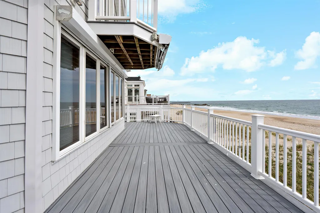 81 Ocean Drive Seabrook NH 03874