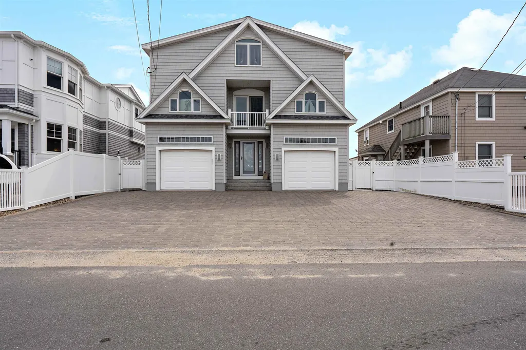 81 Ocean Drive Seabrook NH 03874