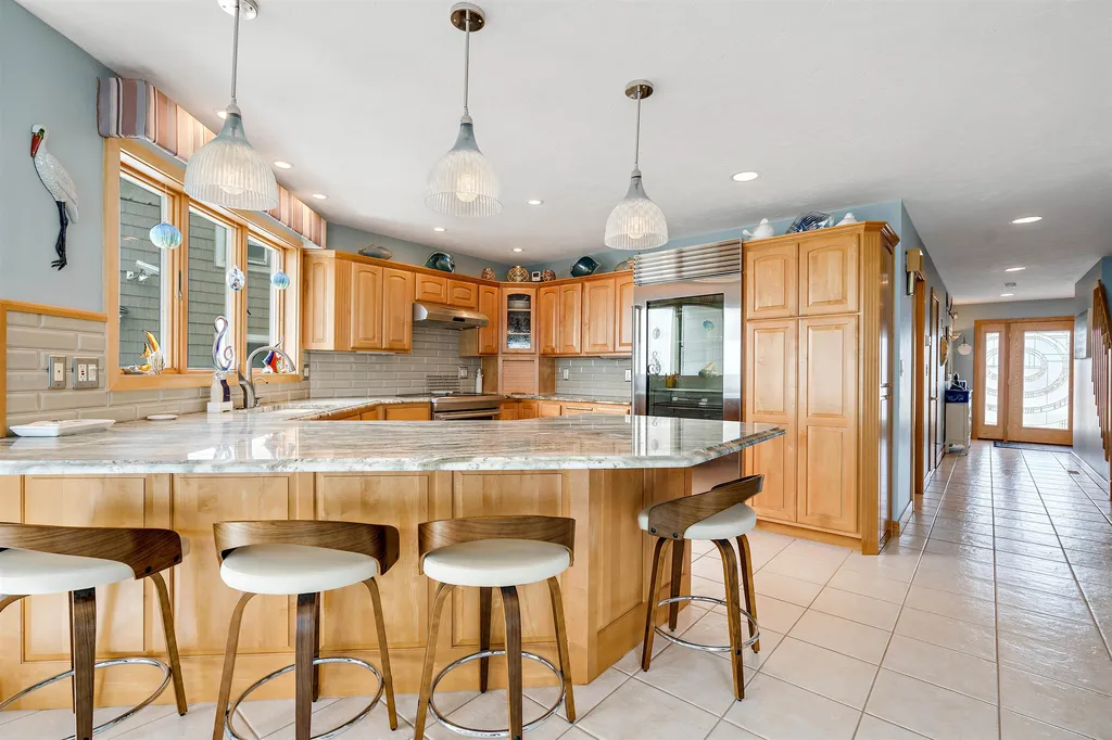 81 Ocean Drive Seabrook NH 03874