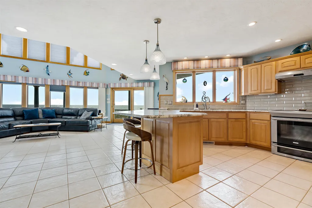 81 Ocean Drive Seabrook NH 03874