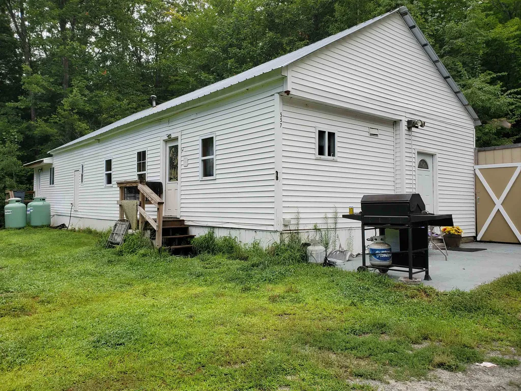 557 Fernwood Farms Road Canaan NH 03741