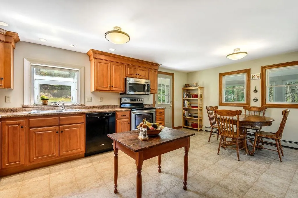 635 Suncook Valley Road Alton NH 03809