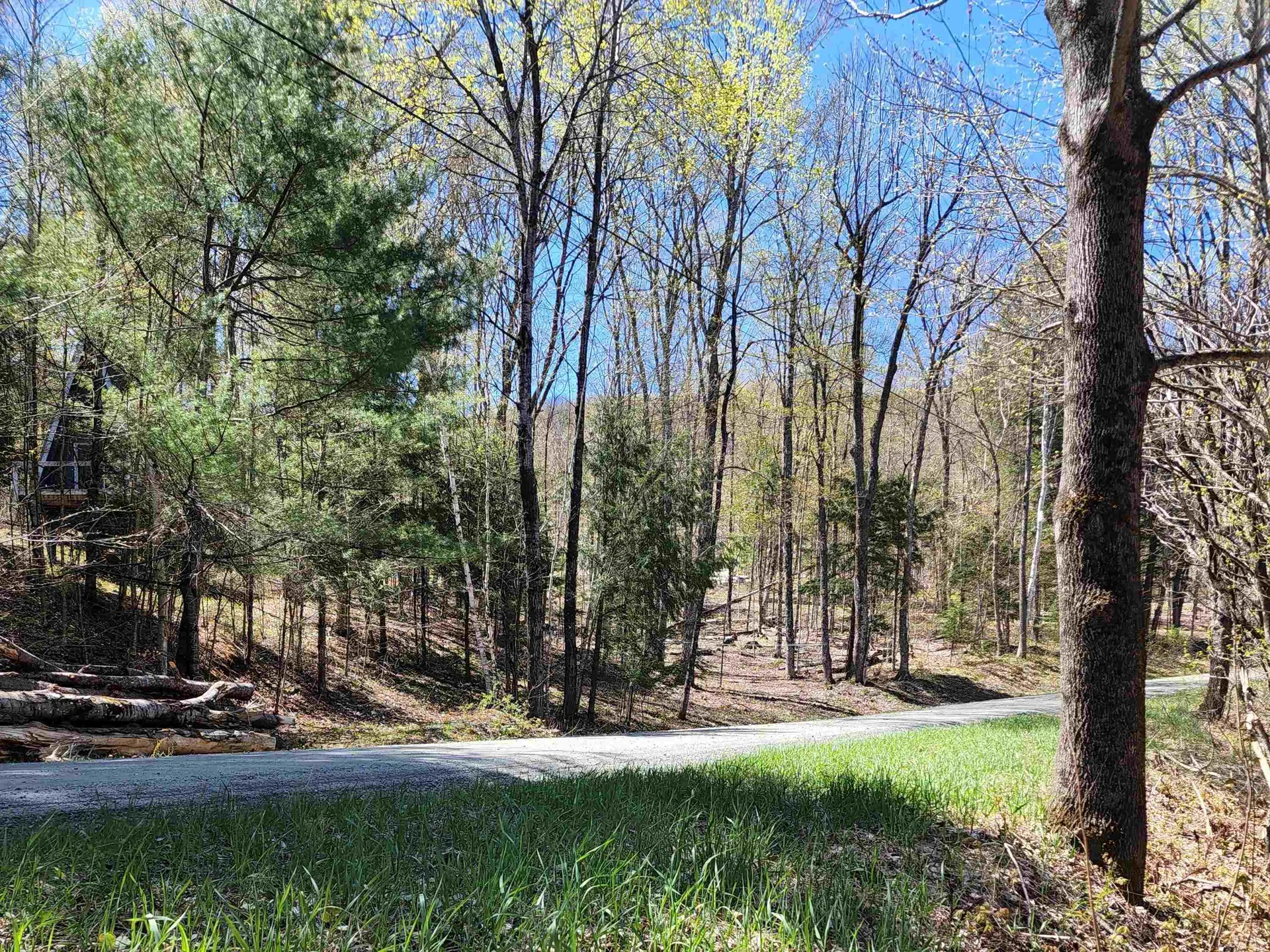 410 Leon's Lane Sharon VT 05065