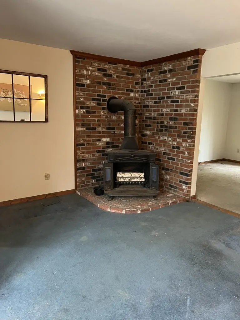 22 Warren Street Keene NH 03431