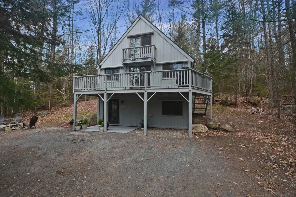 38 Spring Valley Drive Grantham NH 03753