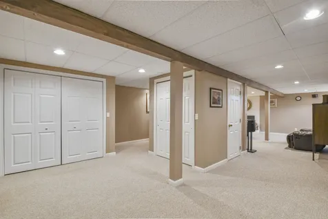 36 Cedar Street Hudson NH 03051