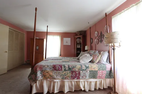 191 Farmer Drive St. Johnsbury VT 05819