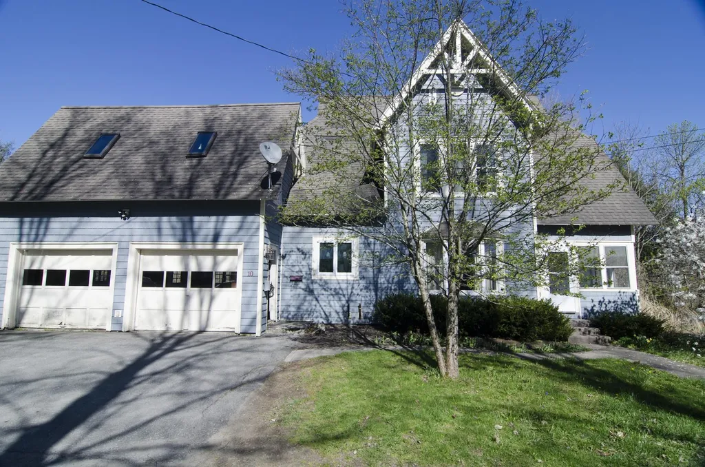 10 High Street Orleans VT 05860