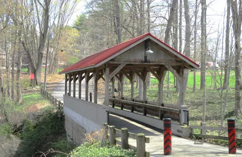 33 Old Stage Road Hampton Falls NH 03844