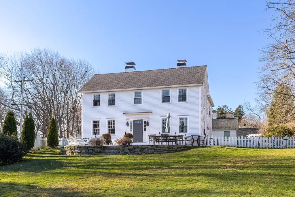57 Oliver Street New Castle NH 03854