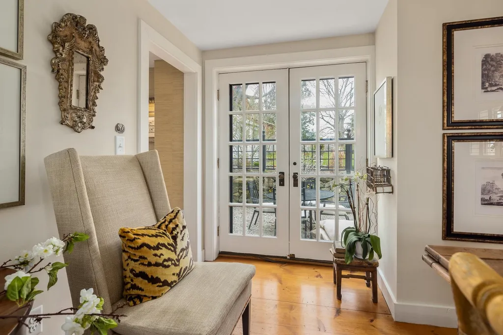 16 Wentworth Road New Castle NH 03854