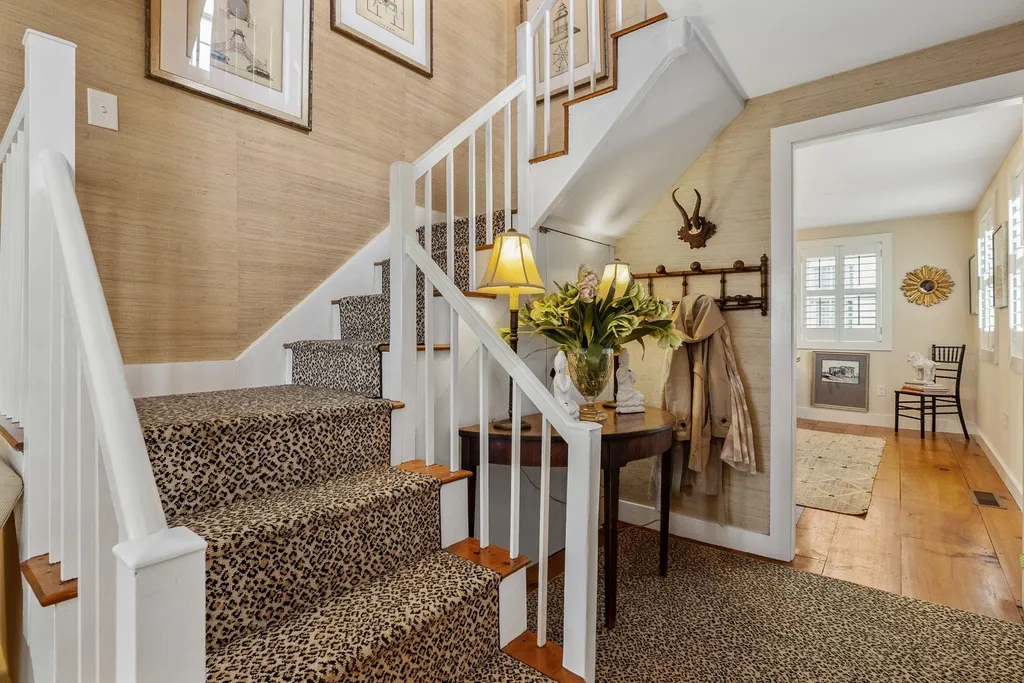 16 Wentworth Road New Castle NH 03854