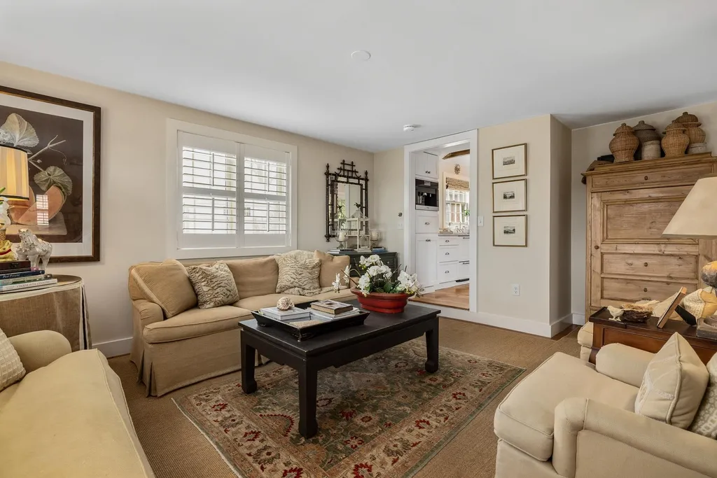 16 Wentworth Road New Castle NH 03854