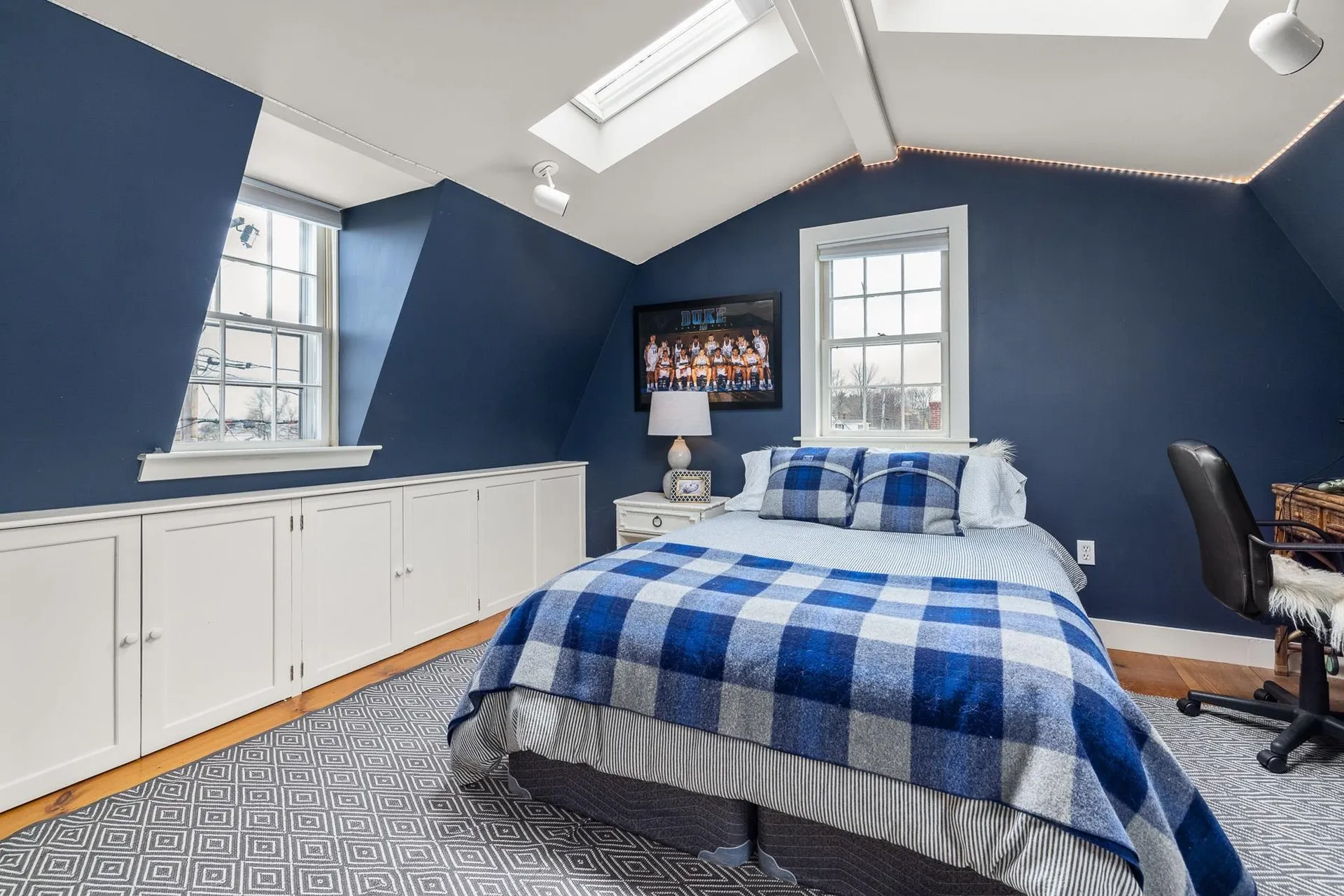 16 Wentworth Road New Castle NH 03854