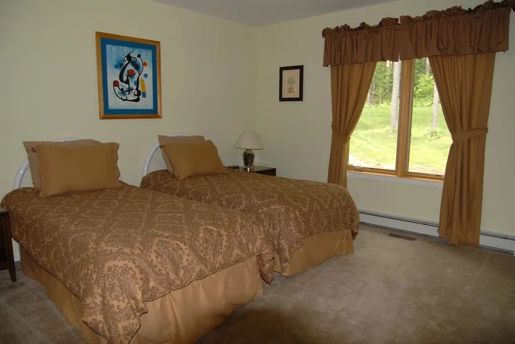 288 Cedar Lane Peru VT 05152
