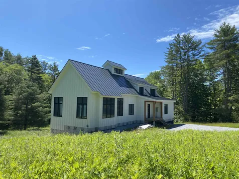 44 Lathrop Loop Ludlow VT 05149