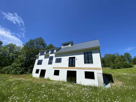 44 Lathrop Loop Ludlow VT 05149