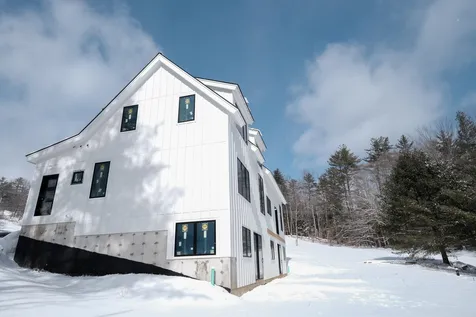44 Lathrop Loop Ludlow VT 05149