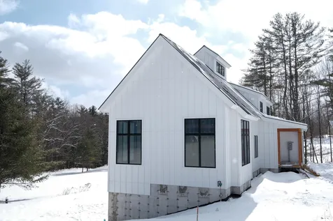 44 Lathrop Loop Ludlow VT 05149