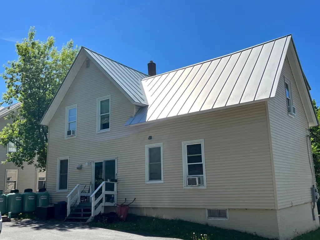 157 Summer Street Hartford VT 05001