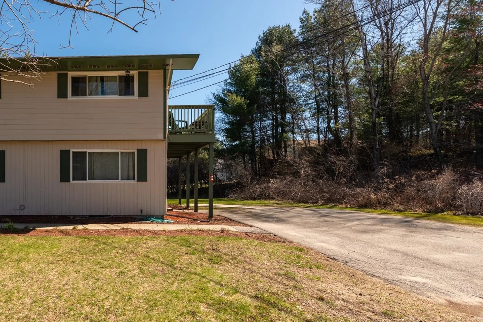 10 & 12 Oliver Drive Hudson NH 03051