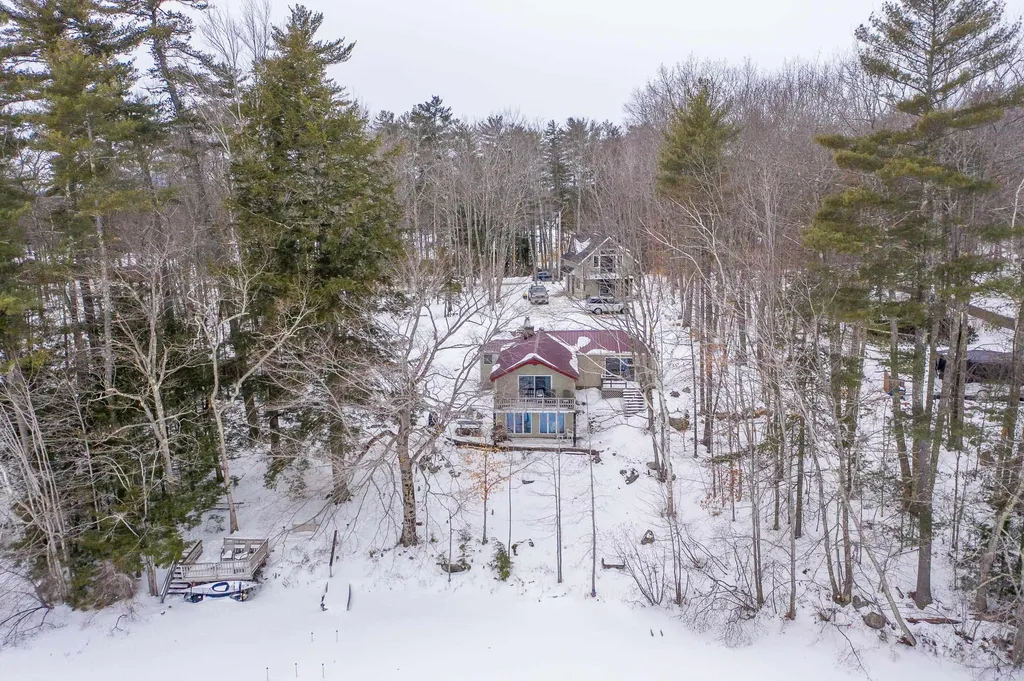 1 Oak Hill Road Tuftonboro NH 03816