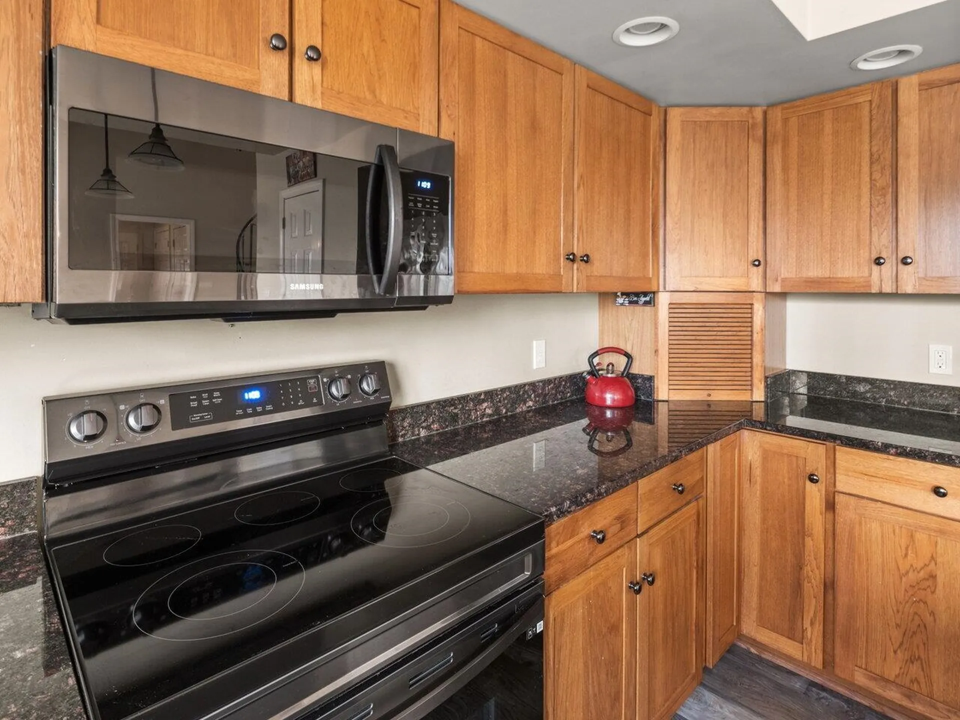 1389 Notch Road Jericho VT 05465