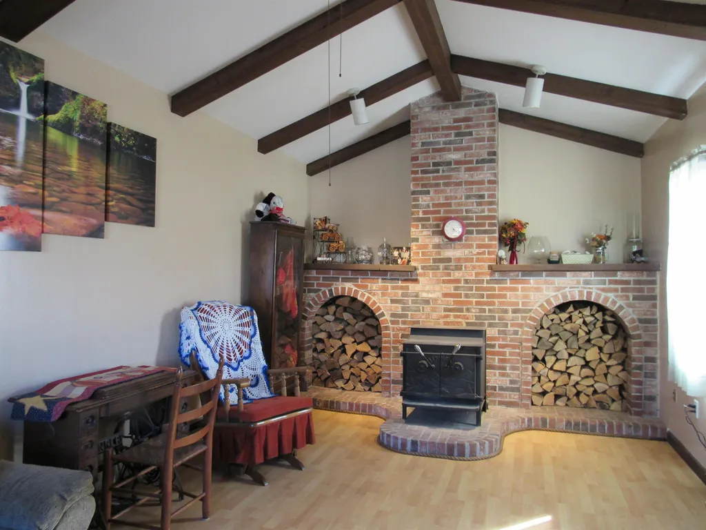 11 Potter Street Gorham NH 03581