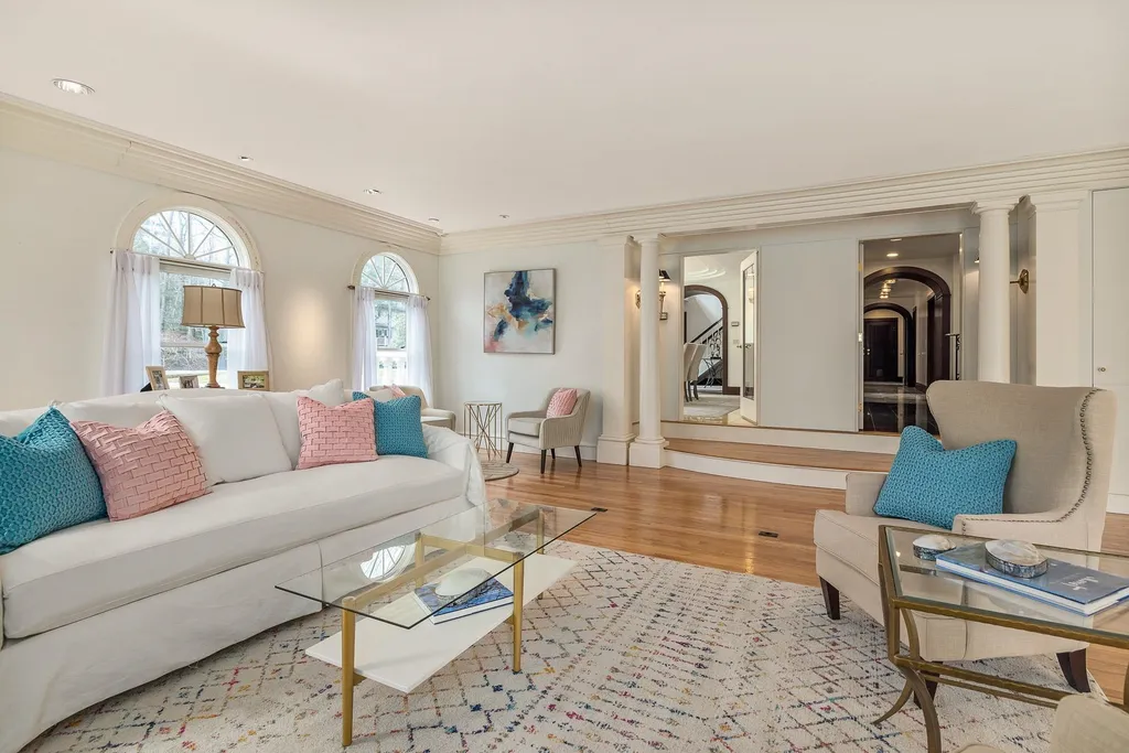 17 Pond Path North Hampton NH 03862