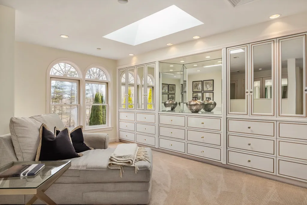 17 Pond Path North Hampton NH 03862