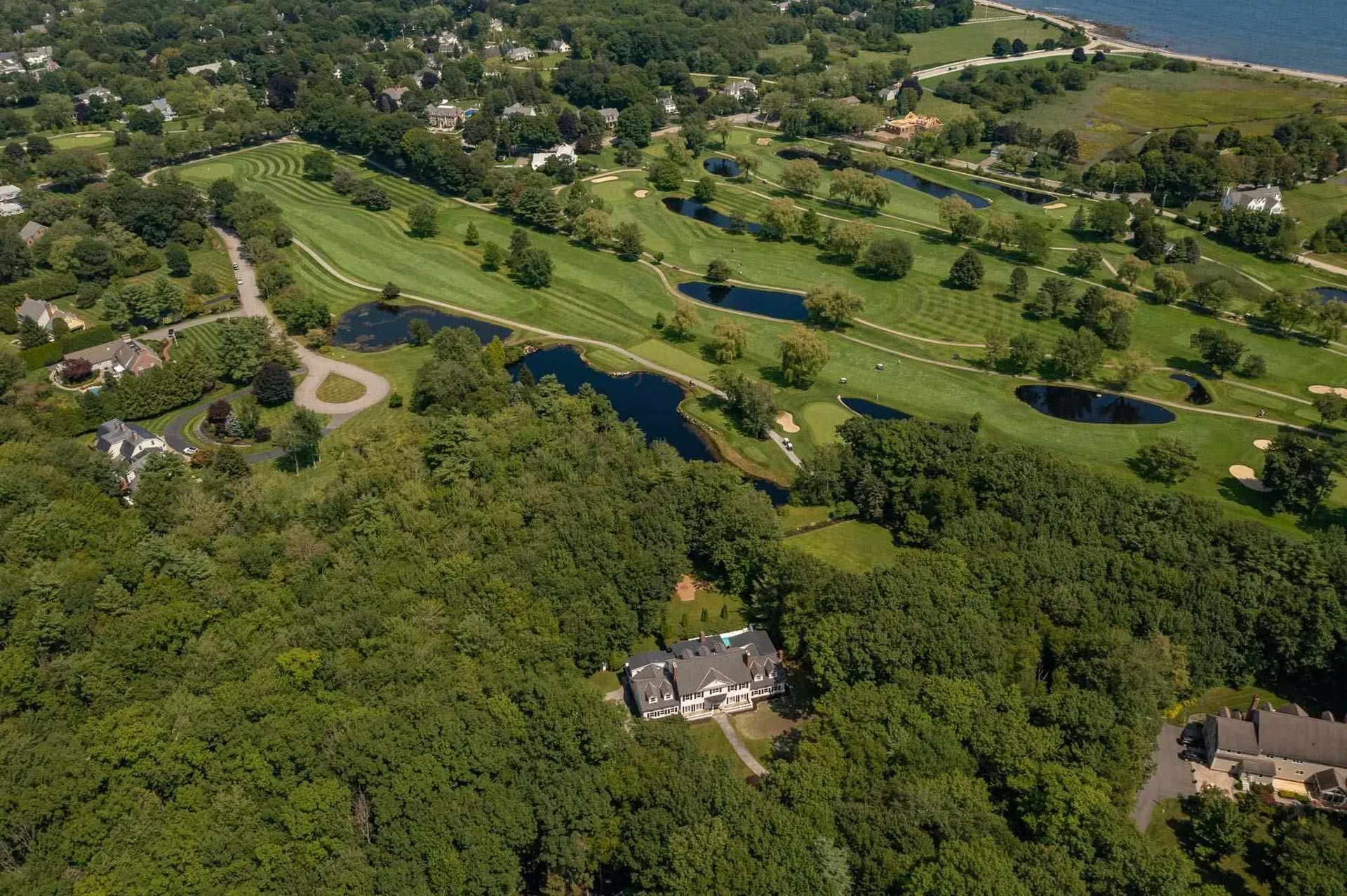 17 Pond Path North Hampton NH 03862