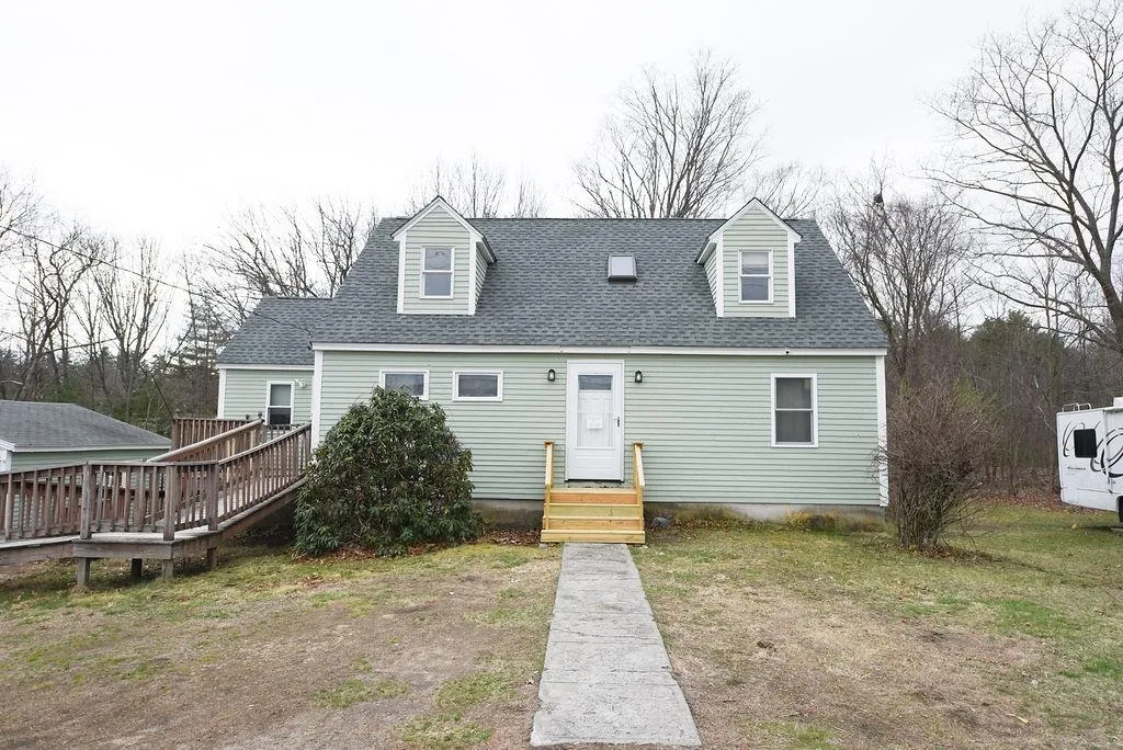 112 Franklin Street Extension Derry NH 03038