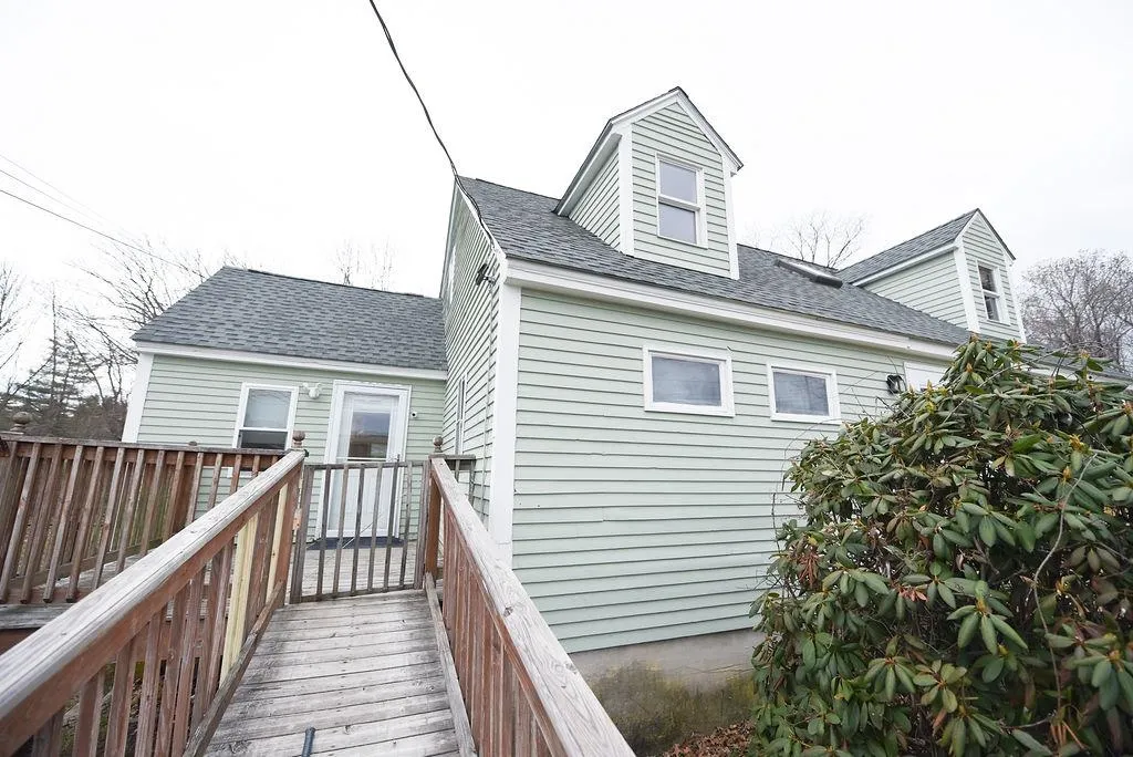 112 Franklin Street Extension Derry NH 03038