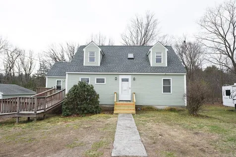 112 Franklin Street Extension Derry NH 03038