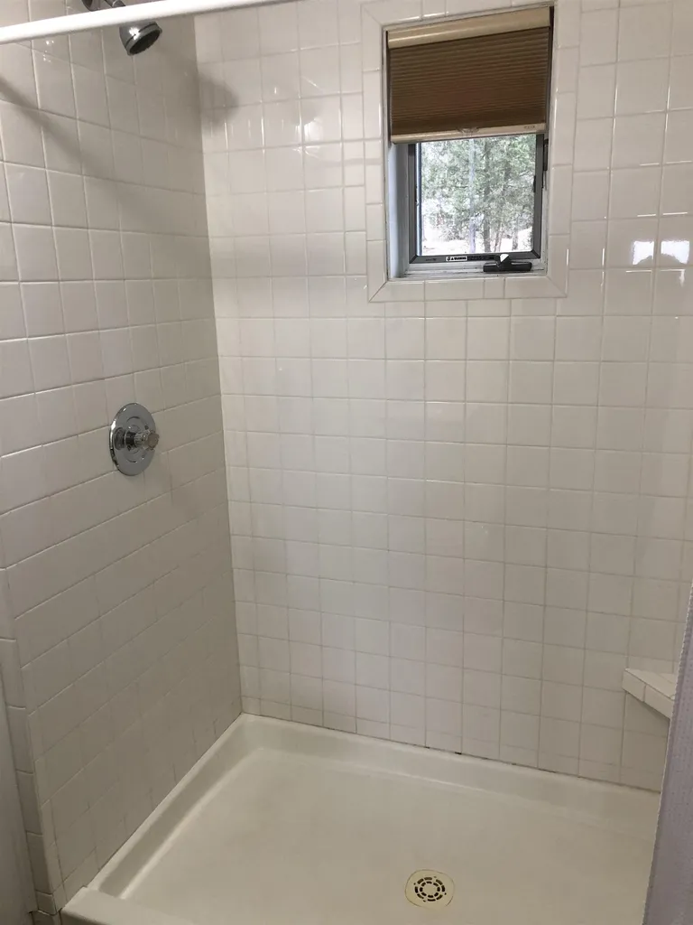 27 Marsh Lane Colchester VT 05446