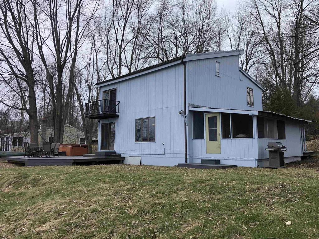 27 Marsh Lane Colchester VT 05446