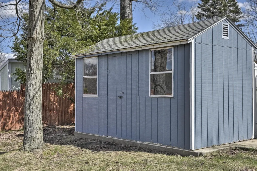 12 W Diane Drive Keene NH 03431