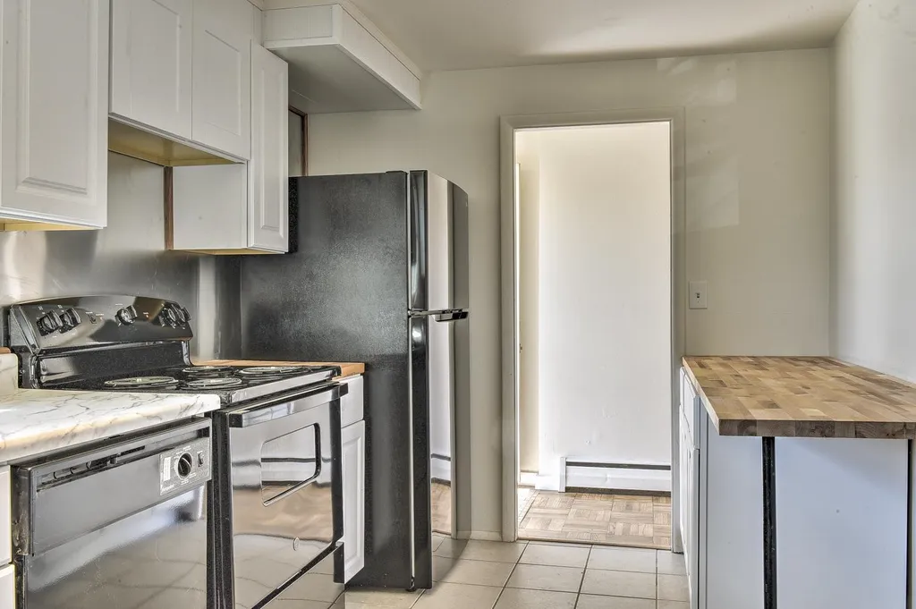 12 W Diane Drive Keene NH 03431