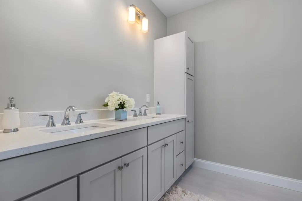 16 Sage Drive Hampton NH 03842