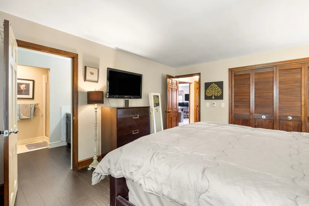 18 Beaver Brook Road Bedford NH 03110