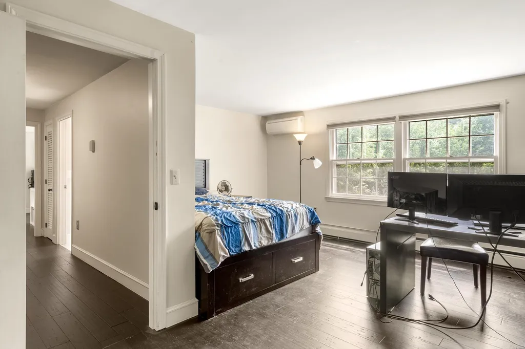 18 Beaver Brook Road Bedford NH 03110