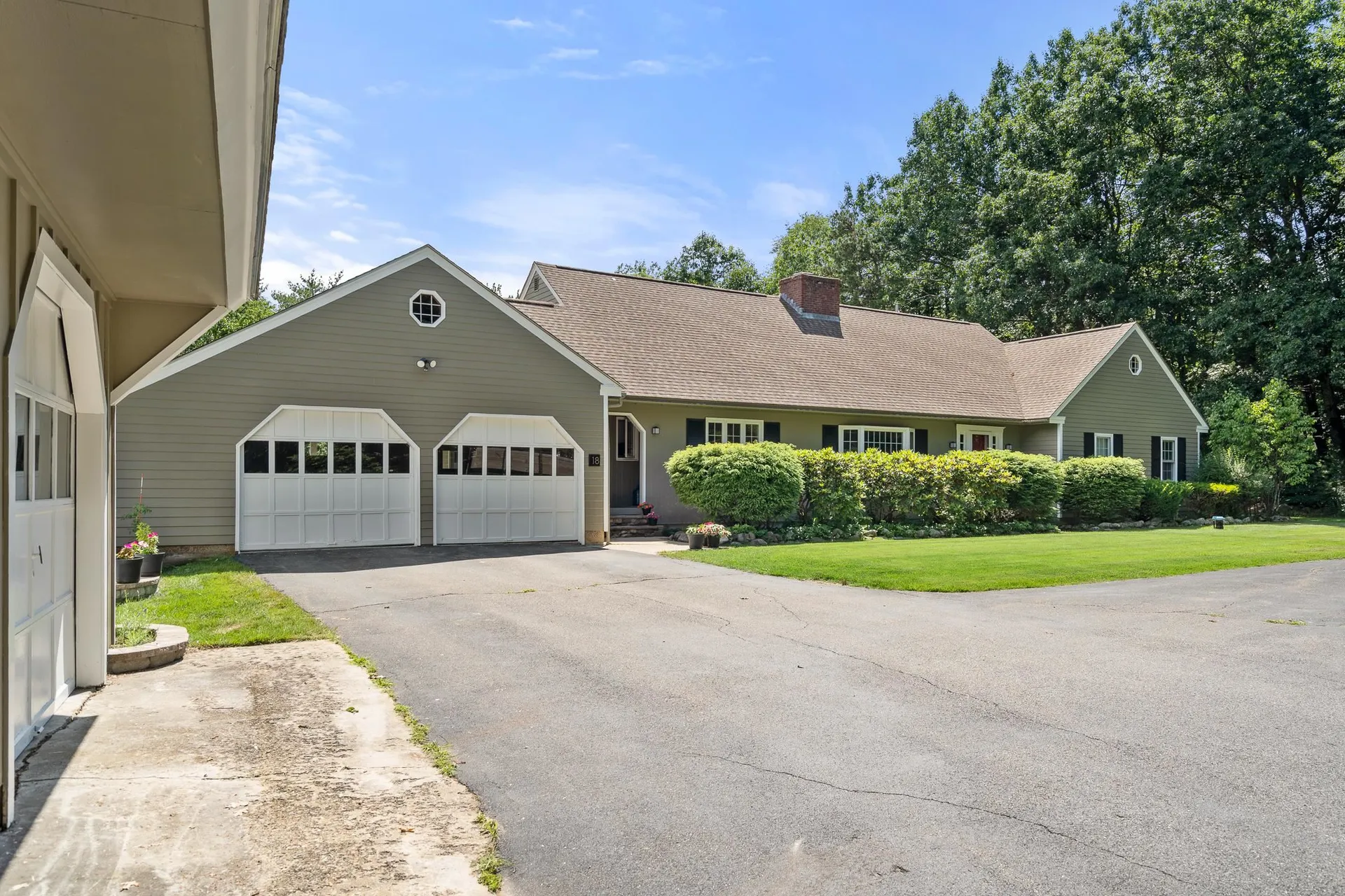 18 Beaver Brook Road Bedford NH 03110