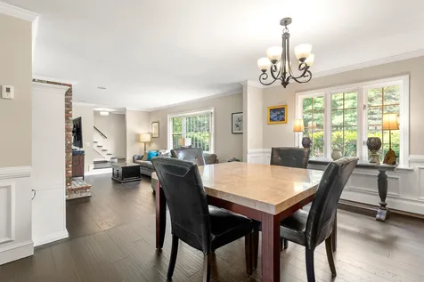 18 Beaver Brook Road Bedford NH 03110