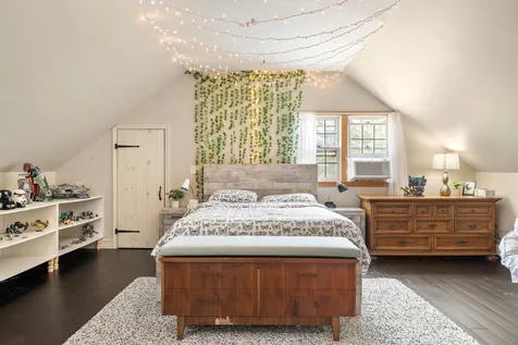 18 Beaver Brook Road Bedford NH 03110