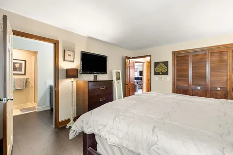 18 Beaver Brook Road Bedford NH 03110