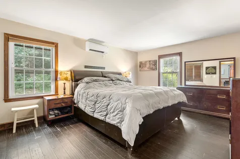 18 Beaver Brook Road Bedford NH 03110
